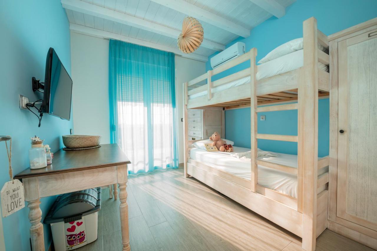 Seabreeze Villa - With Jacuzzi & Heated Pool Mastichari  Exterior photo