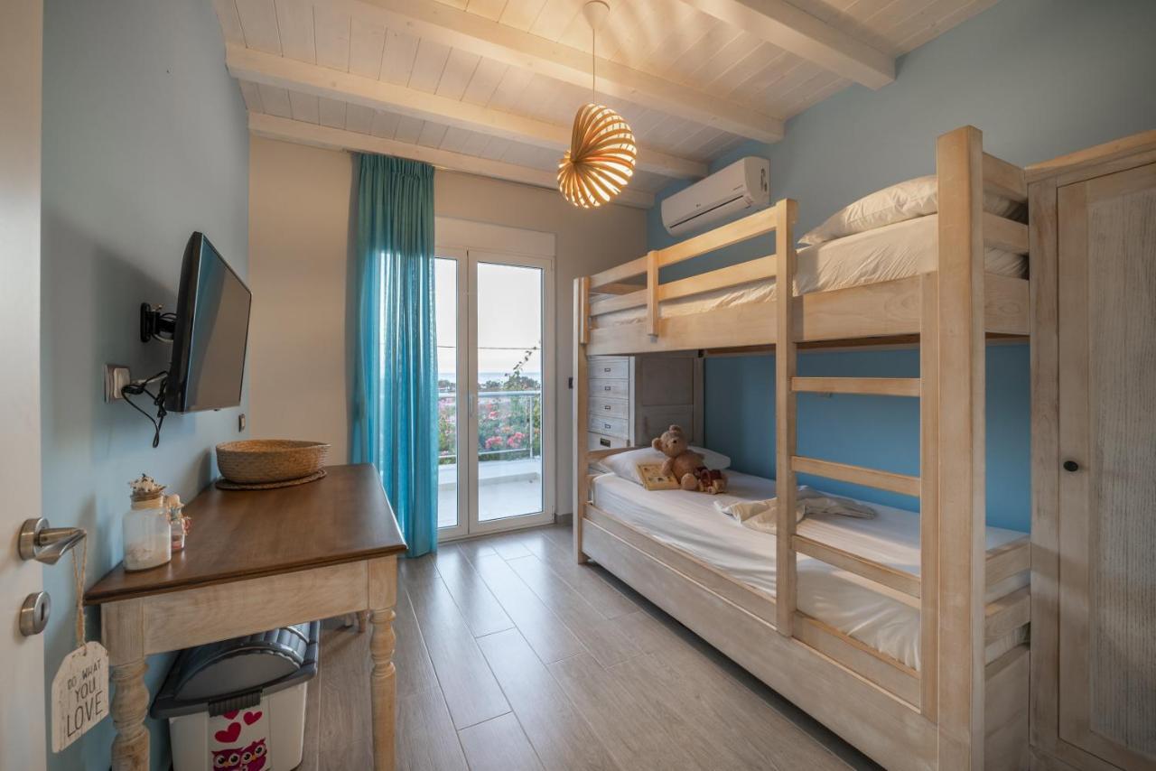 Seabreeze Villa - With Jacuzzi & Heated Pool Mastichari  Exterior photo