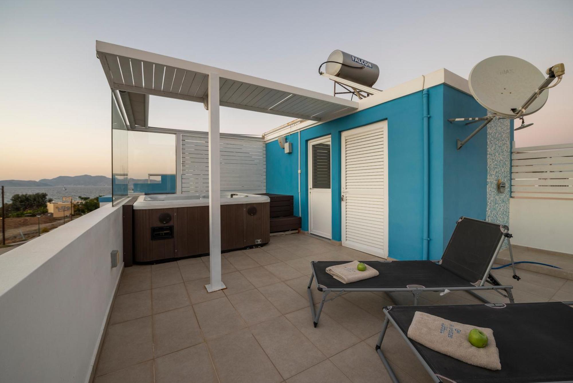 Seabreeze Villa - With Jacuzzi & Heated Pool Mastichari  Exterior photo