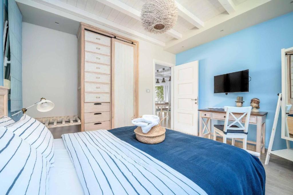Seabreeze Villa - With Jacuzzi & Heated Pool Mastichari  Exterior photo
